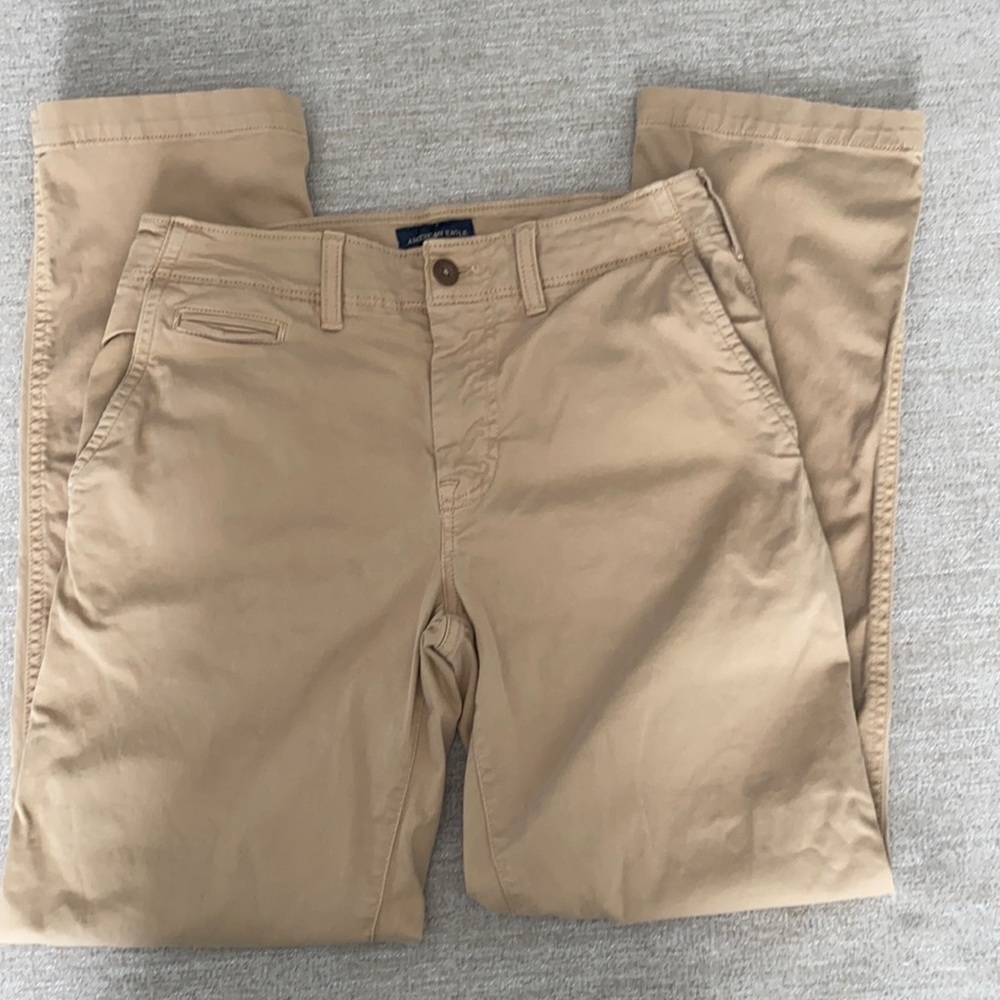 American Eagle Outfitters extreme flex original straight khakis Size 29/32